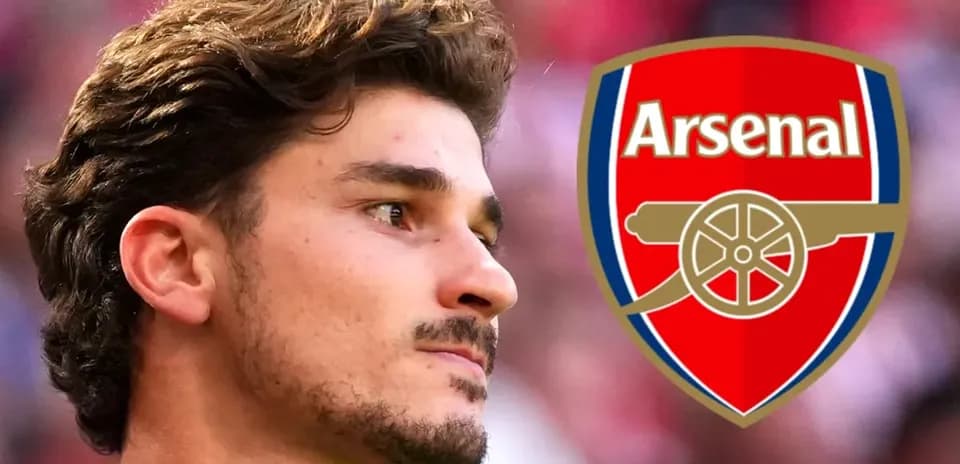 Player portrait with Arsenal logo in background