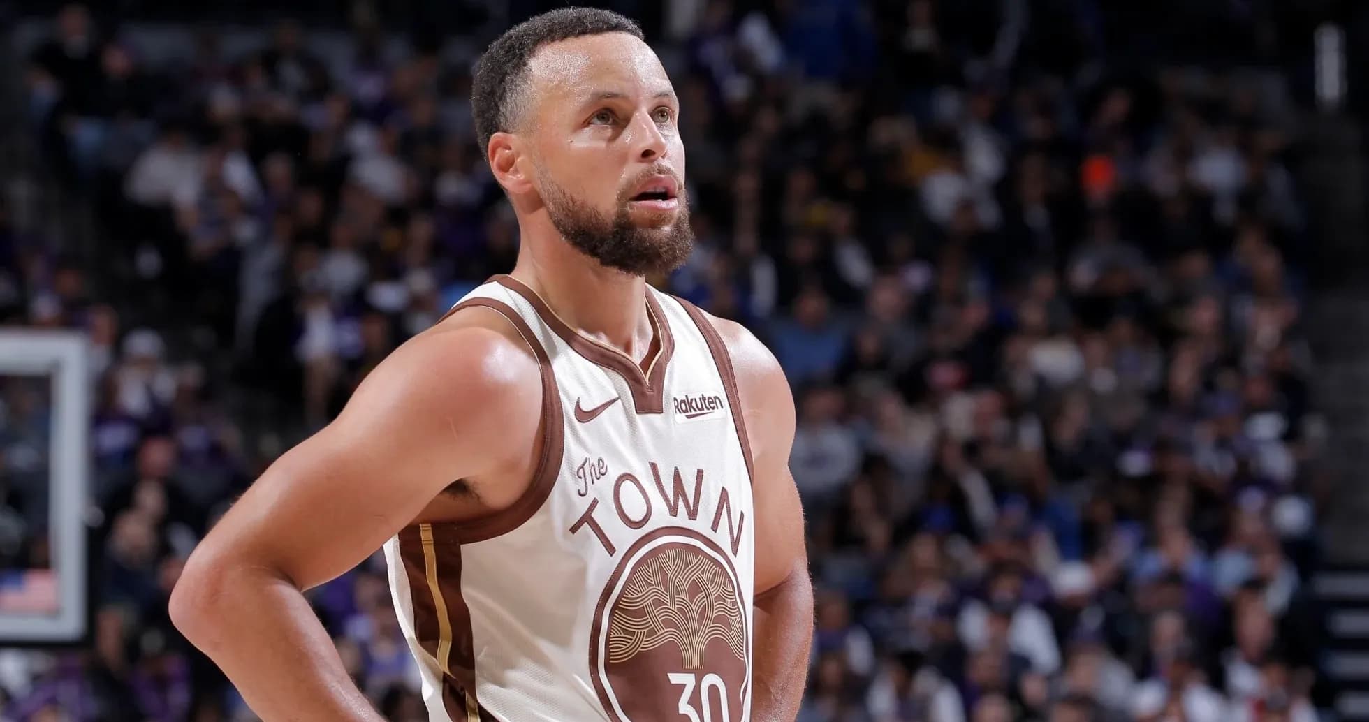 Player in Golden State Warriors jersey during game