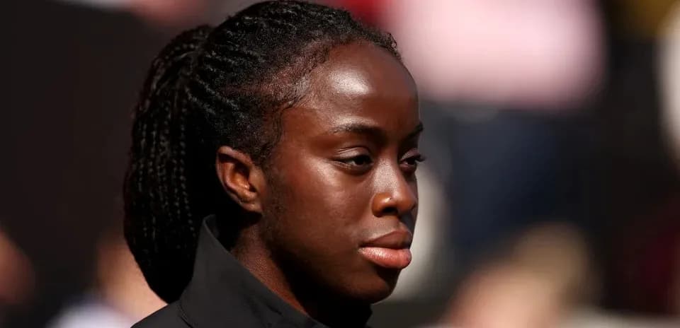 Athlete in profile during a sporting event