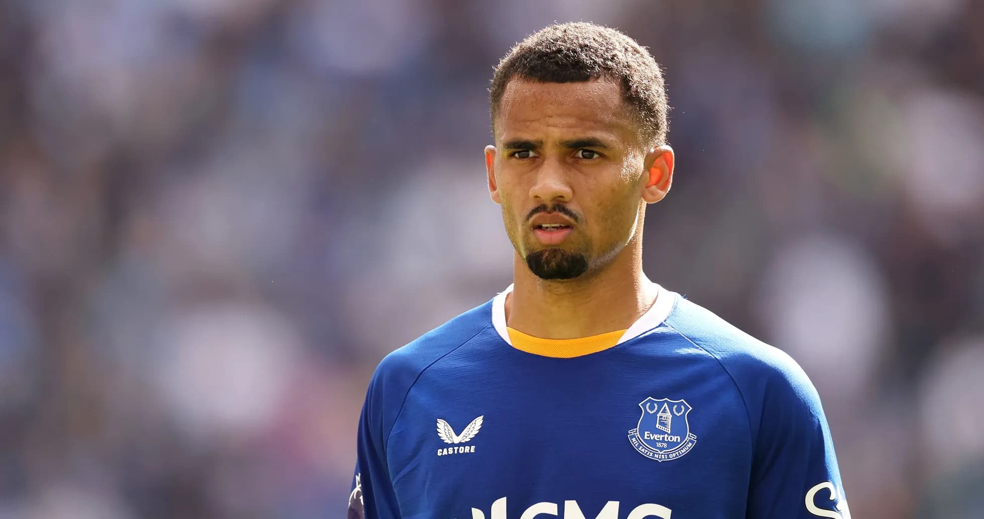 Player in Everton kit during match preparation