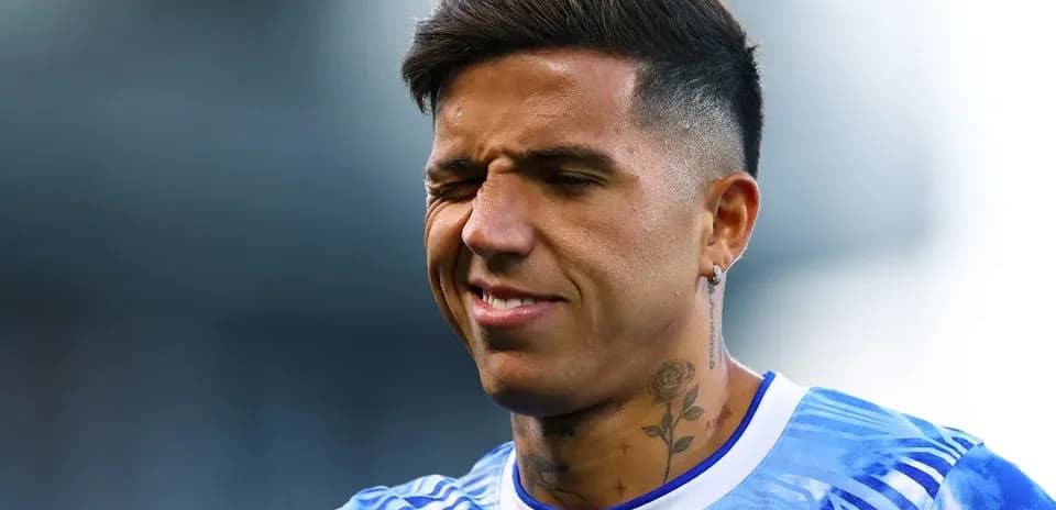 Player squinting during warm-up session