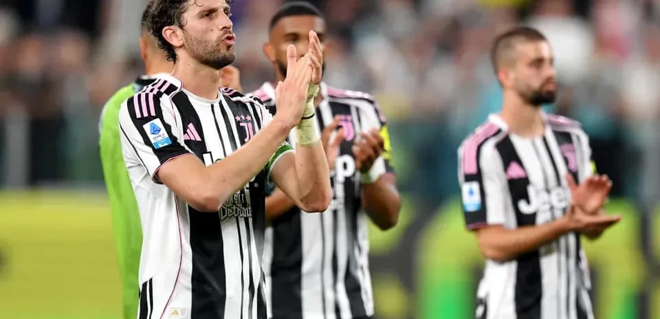 Juventus players applauding fans after the match