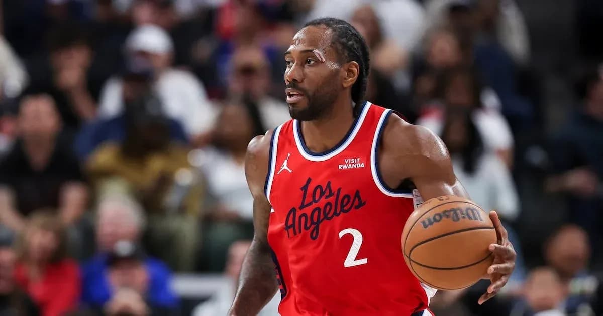 Kawhi Leonard dribbling basketball during game