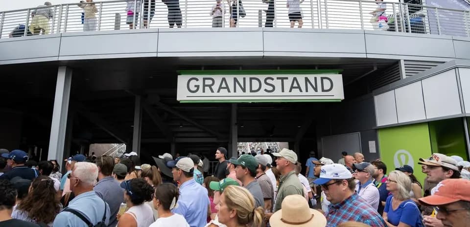 Crowd gathered at the Grandstand entrance