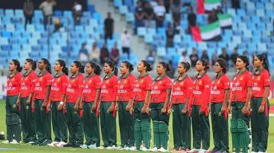 Bangladesh women's cricket team standing for national anthem