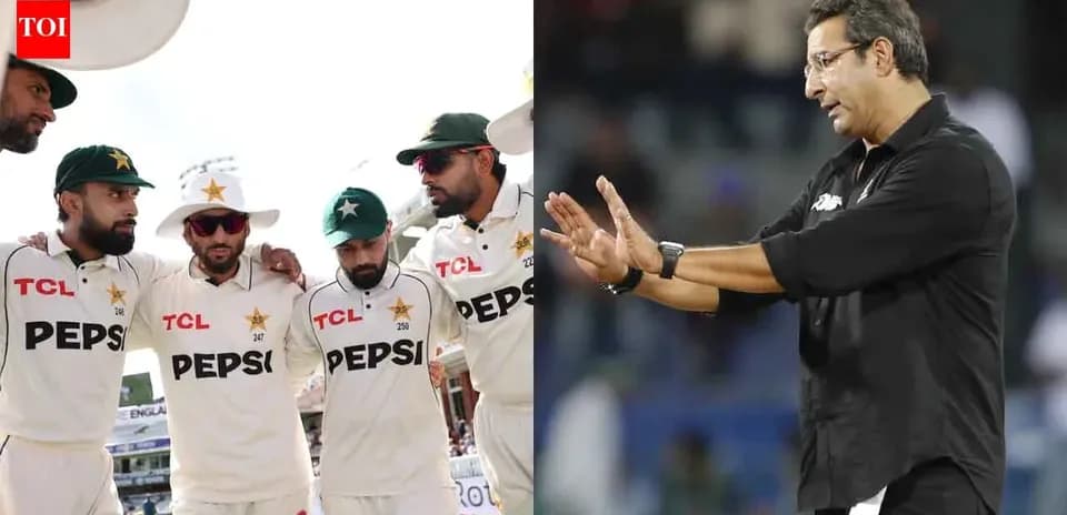 Pakistan cricket team huddled; coach giving instructions