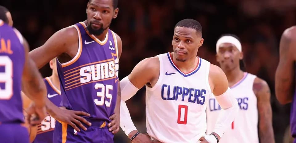 Kevin Durant and Russell Westbrook during game moment