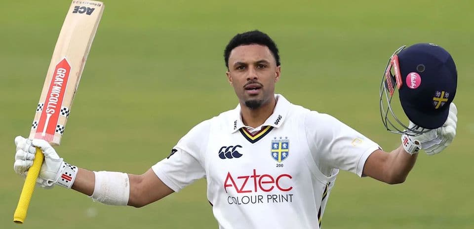 England's Emilio Gay Scores 141 as Durham Take Strong Lead Against Lancashire