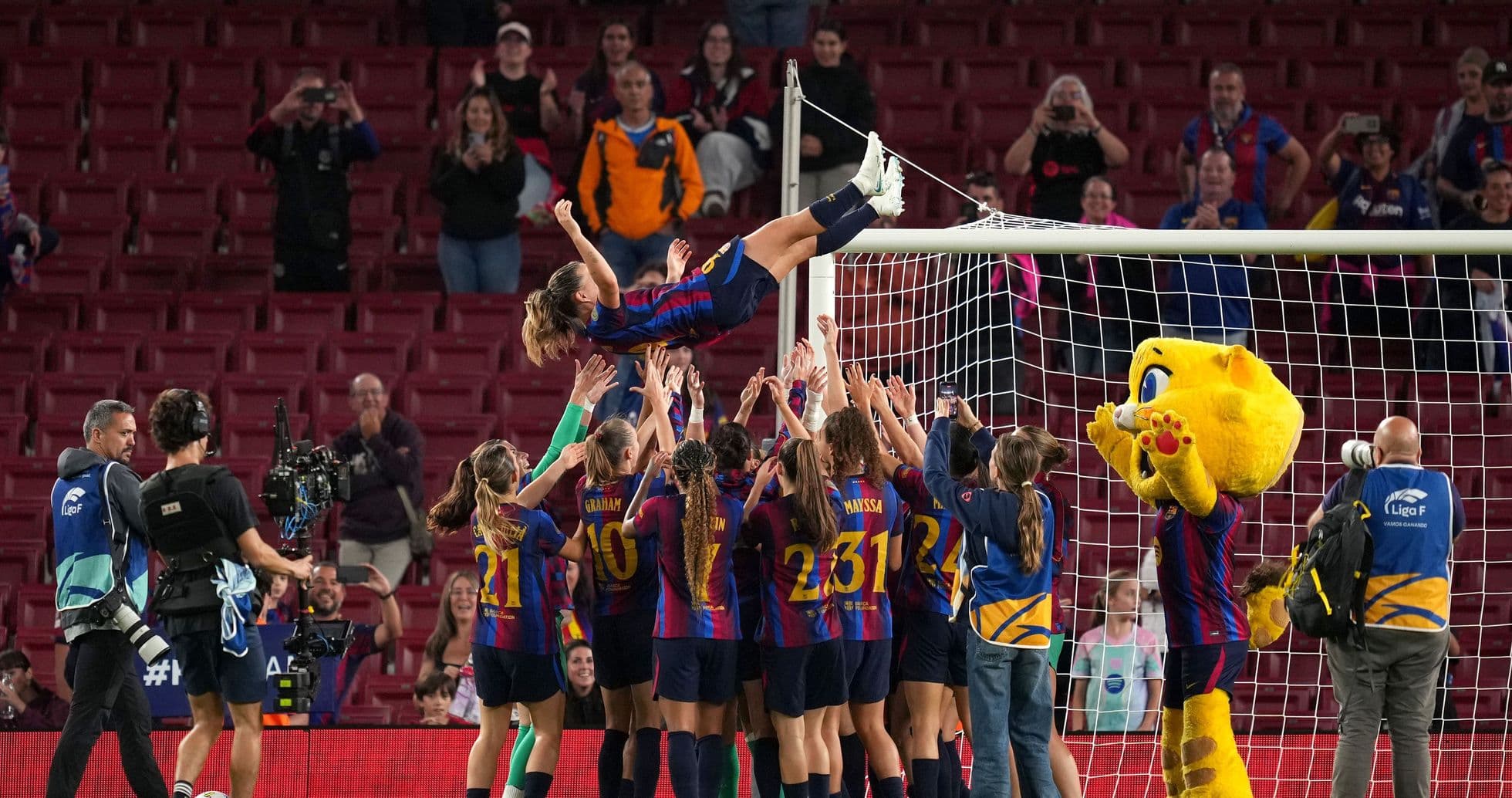 Claudia Pina Shines with Four Goals as Barcelona Crush Real Madrid 7-0 in El Clasico