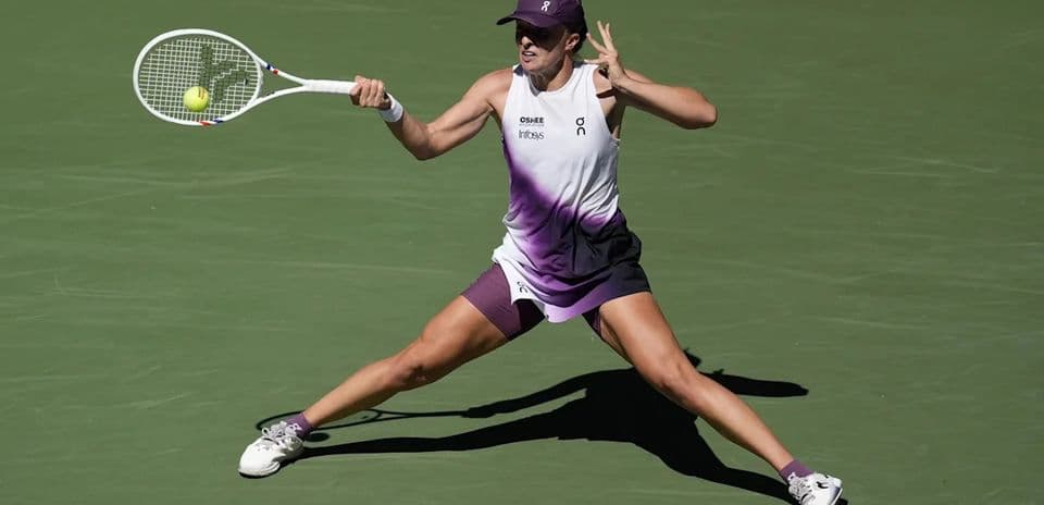 WTA Finals Spot Still Up for Grabs as Muchova, Swiatek, and Kostyuk Battle for Last Place