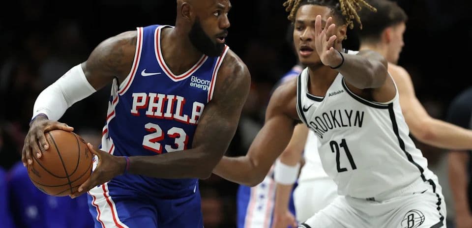 LeBron James Directs 76ers’ Offense in First Look at New Star-Studded Lineup