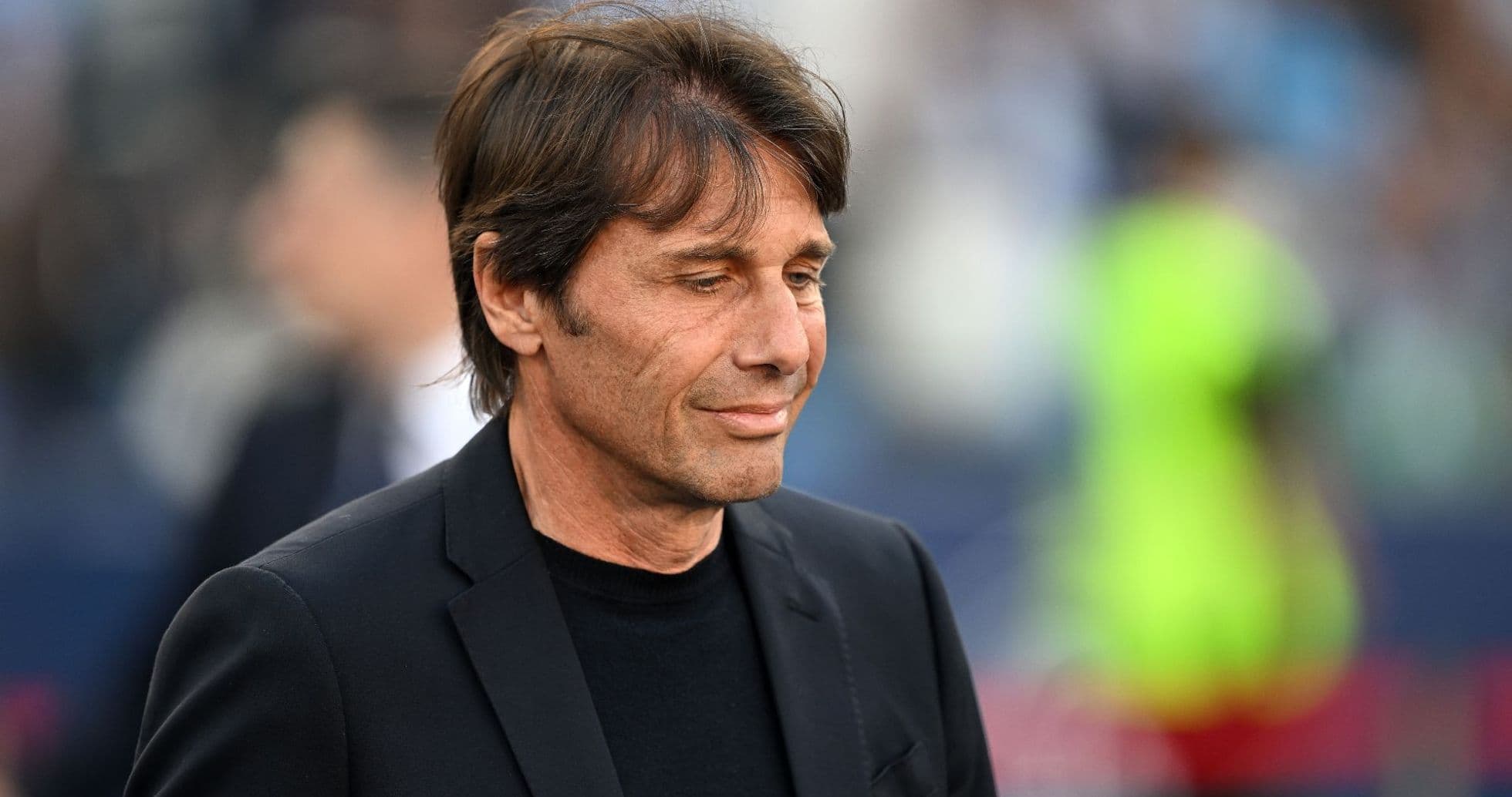 Antonio Conte Emerges as Leading Candidate to Replace Michael Carrick at Manchester United