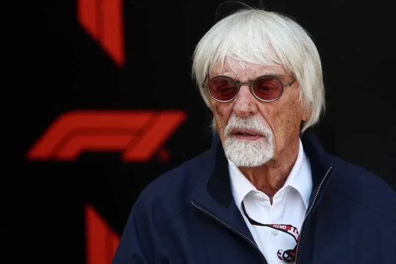 Elderly man with white hair and sunglasses Elderly man with white hair and sunglasses