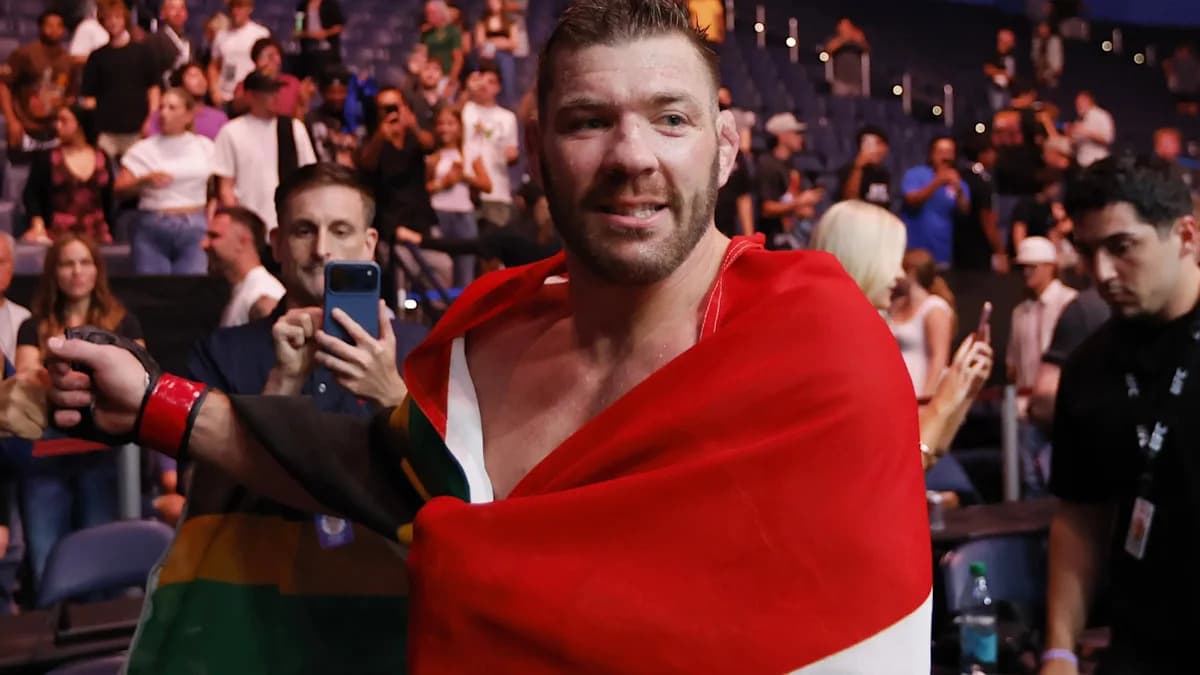 UFC Offered Dricus Du Plessis a One-Night Four-Man Tournament for Light Heavyweight Title Shot UFC Offered Dricus Du Plessis a One-Night Four-Man Tournament for Light Heavyweight Title Shot