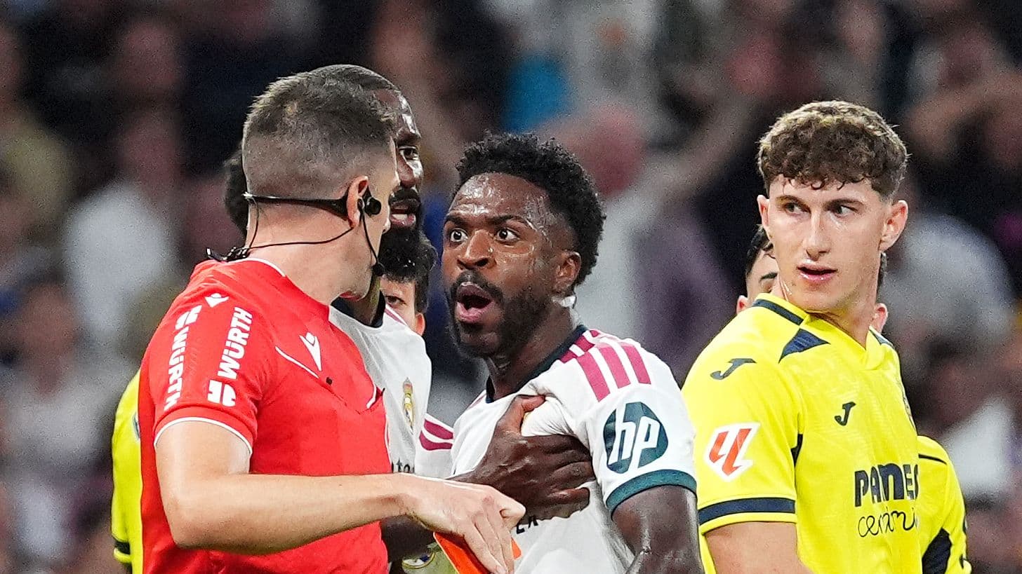 Vinicius Jr Apologizes After Red Card for Hair-Pulling Incident Against Villarreal Vinicius Jr Apologizes After Red Card for Hair-Pulling Incident Against Villarreal