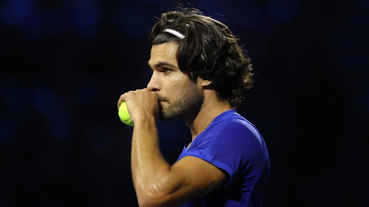 Carlos Alcaraz Urges Tennis Authorities to Review Ball Choices After Laver Cup Carlos Alcaraz Urges Tennis Authorities to Review Ball Choices After Laver Cup